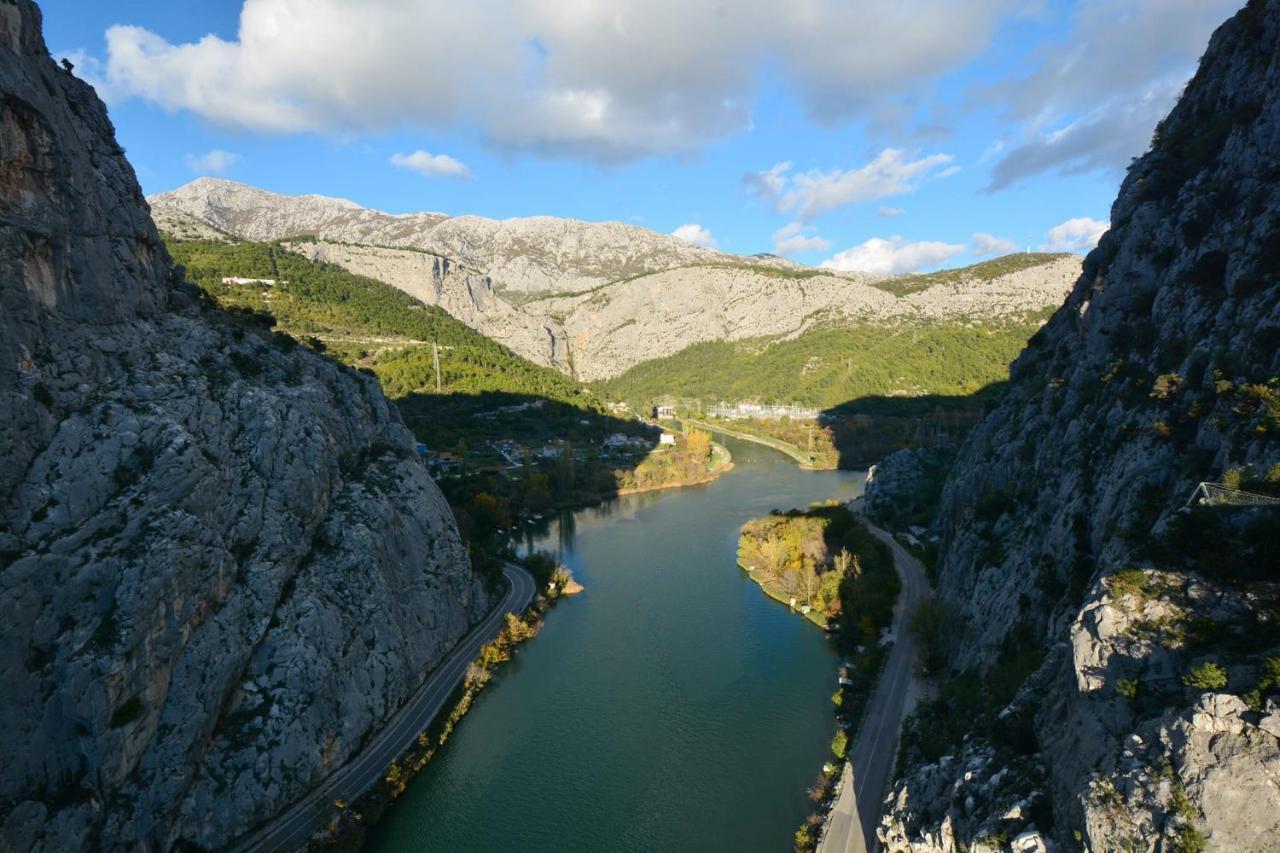 Apartment Mlija Omiš Kültér fotó