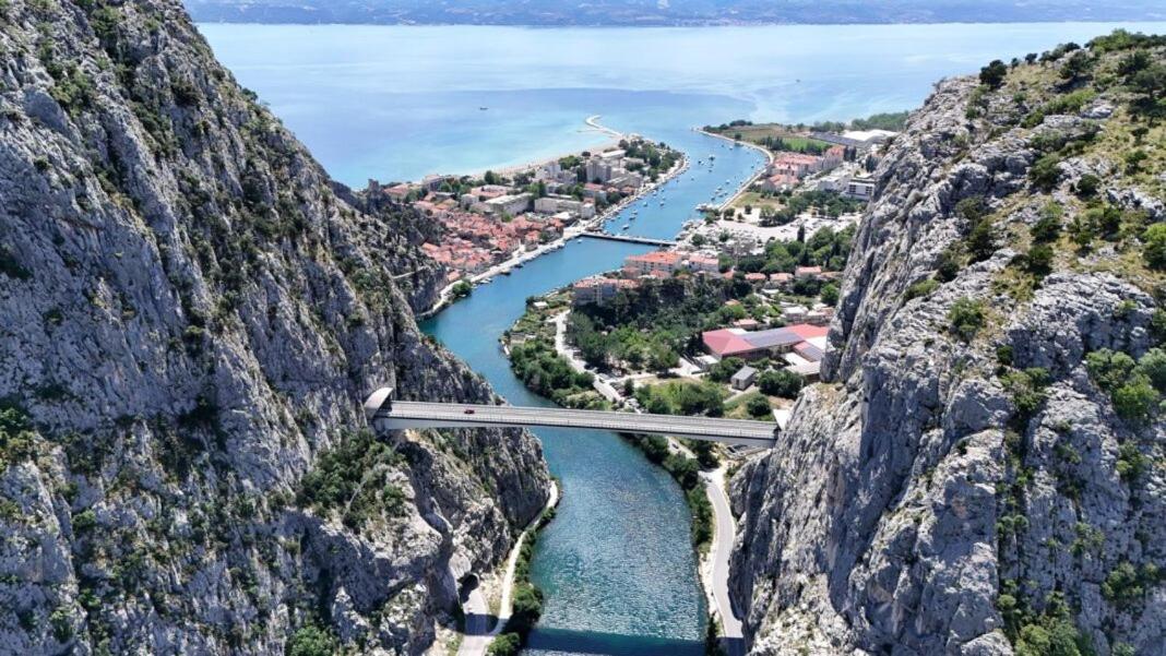 Apartment Mlija Omiš Kültér fotó