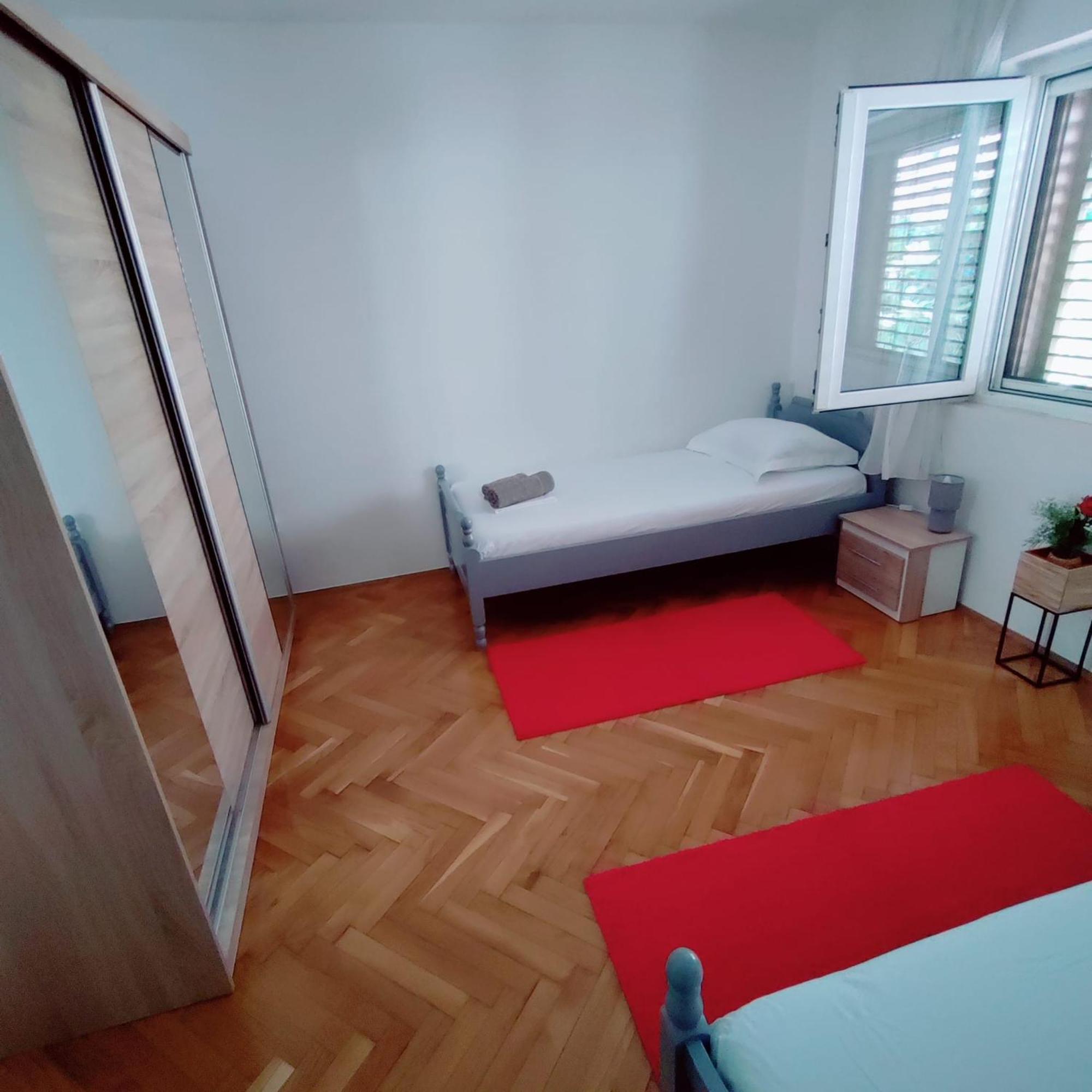 Apartment Mlija Omiš Kültér fotó