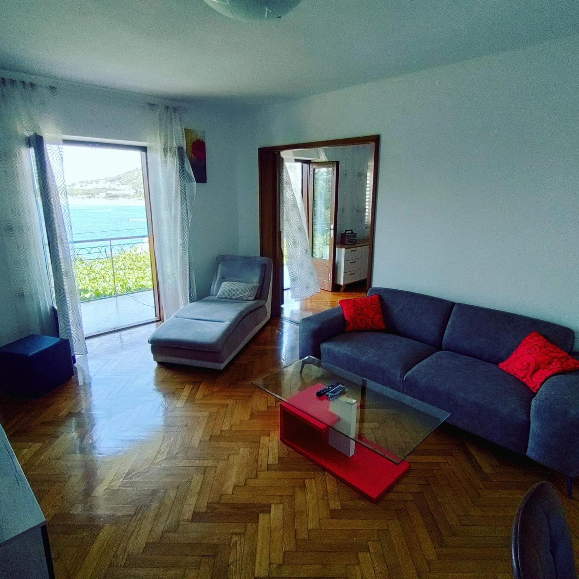 Apartment Mlija Omiš Kültér fotó